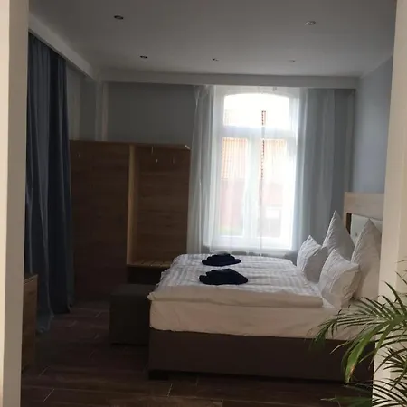 Stayhome Tossens بوتجادينغين